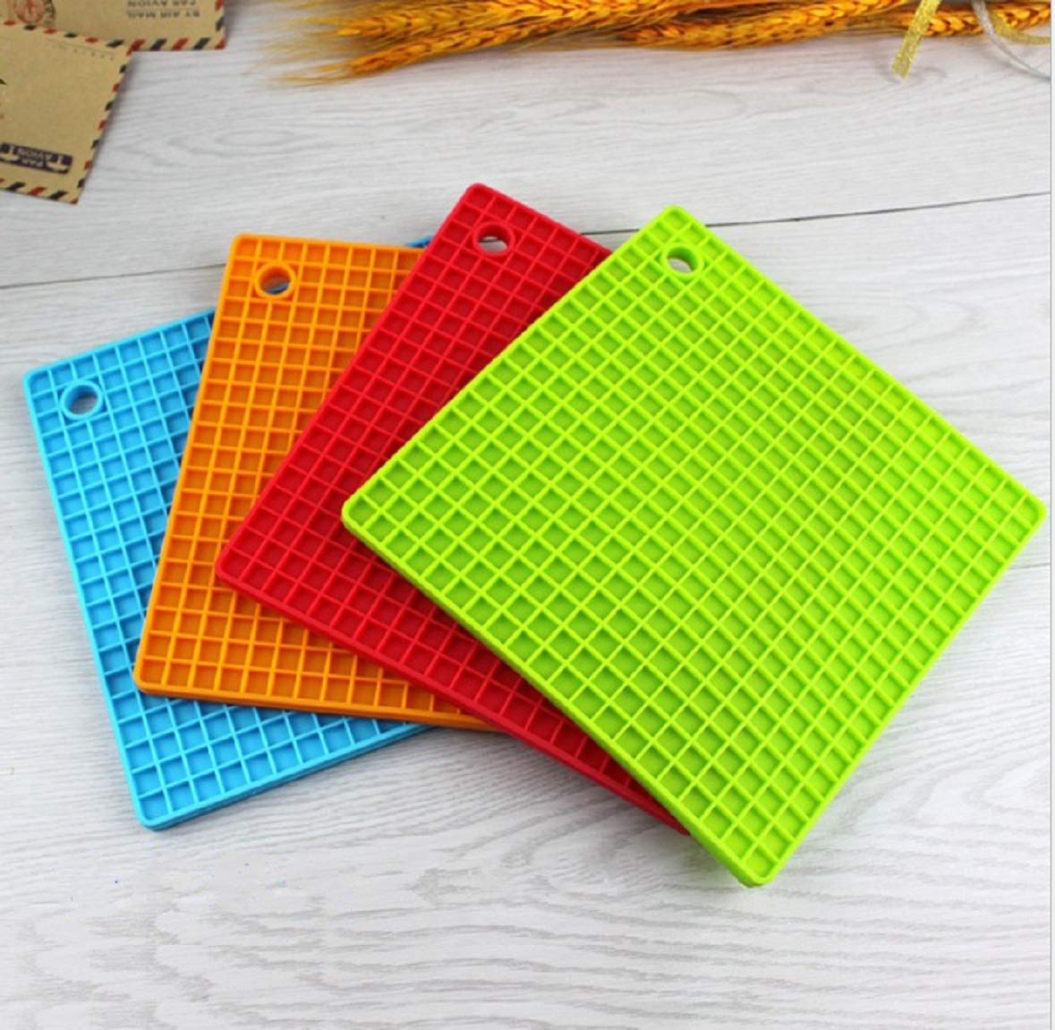 Square Silicon Hot Mat (set of 4) - VRTAJ Kitchen Product