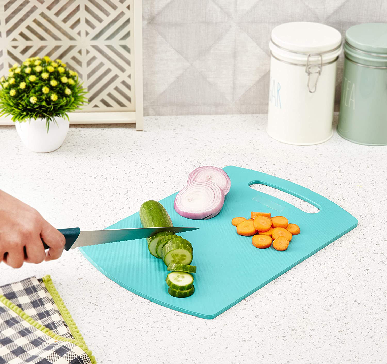 Plastic Chopping Board (Medium) - VRTAJ Kitchen Product